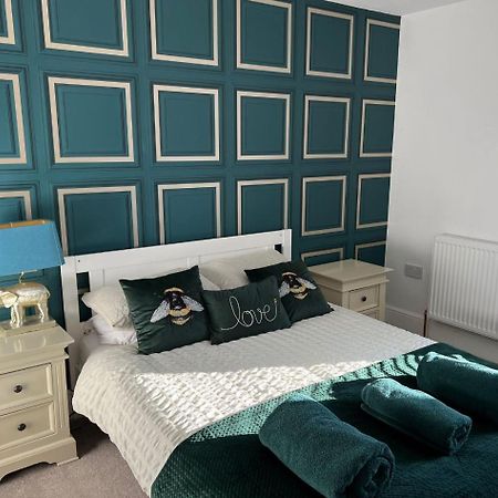 Alsager Town Centre Apartment ภายนอก รูปภาพ